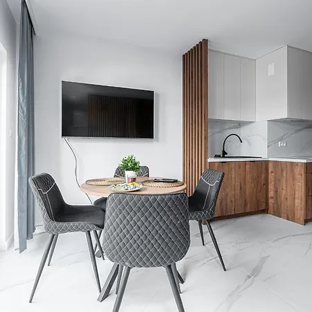Rentplanet - Nawrot Apartment